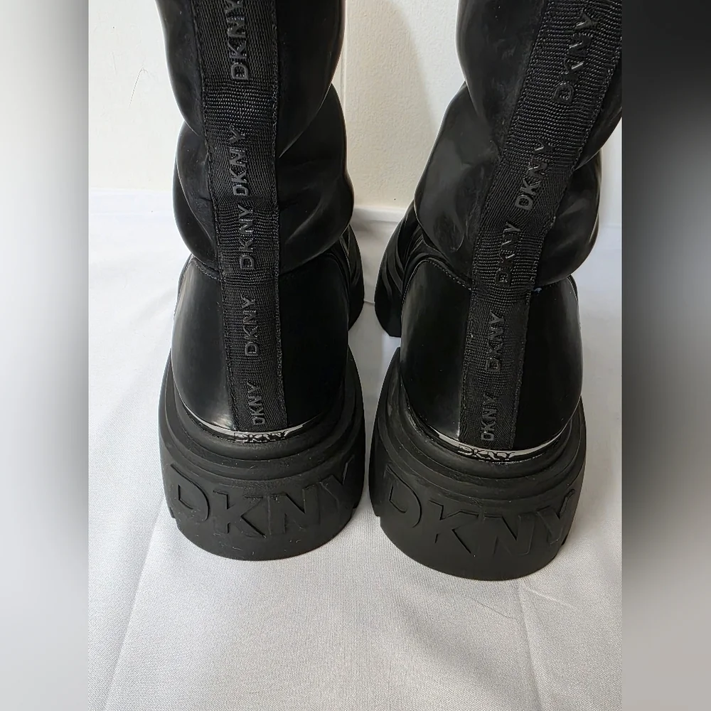 DKNY Fiza Lug Sole Bootie/Fiza Zipper Boot Womens Size 7.5 Platform Boot New